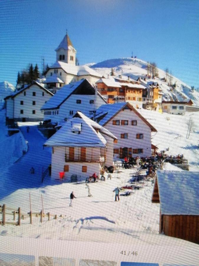 Zbogar Lägenhet Rateče Exteriör bild
